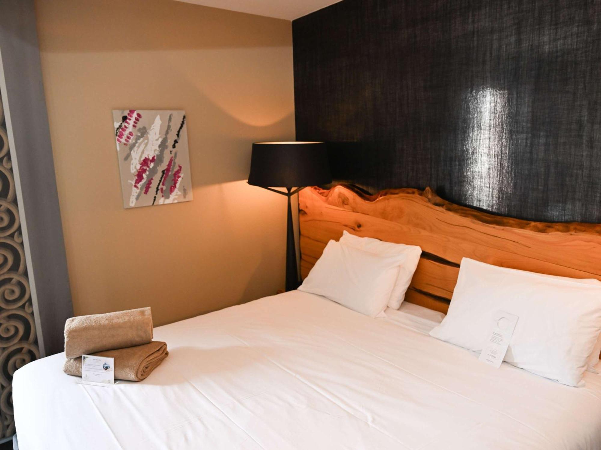 Mercure Brignoles Golf De Barbaroux & Spa Exterior photo
